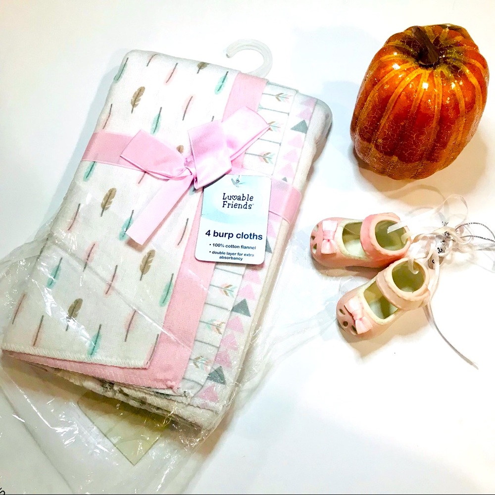 LUVABLE FRIENDS Baby Girl Pink 4 Pieces of Burp Cloths